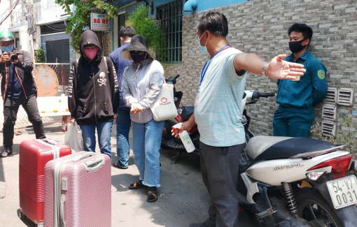 TPHCM ra thông báo một trường hợp nguy cơ cao đi trên chuyến bay EK392