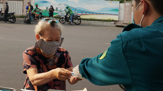 “Văn hóa khẩu trang” phương Tây với COVID-19