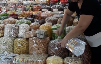 Đến lúc giảm VAT để kích thích tiêu dùng