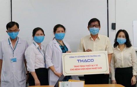 THACO tài trợ thiết bị y tế hơn 3,6 tỷ đồng hỗ trợ phòng chống dịch bệnh COVID-19