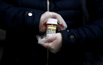 Hydroxychloroquine được đánh giá như thế nào trong điều trị COVID-19?