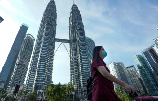 Malaysia xin lỗi vì thông điệp "tránh cằn nhằn chồng bạn" trong mùa dịch COVID-19