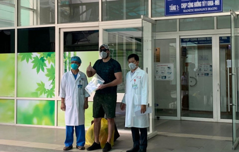 3 công dân Việt Nam và 2 người Mỹ mắc COVID-19 được công bố khỏi bệnh