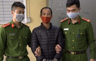 Đi nhắc nhở người dân đeo khẩu trang, chủ tịch UBND phường bị đuổi chém