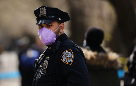 New York đứng trước nguy cơ hỗn loạn khi 10.000 nhân viên cảnh sát, cứu hỏa nghỉ bệnh