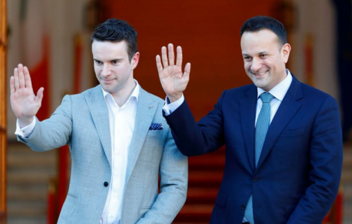 Thủ tướng Ireland đăng ký lại hành nghề bác sĩ để tham gia chống dịch COVID-19