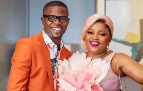 Bắt giữ vợ chồng diễn viên người Nigeria lén tụ tập tổ chức sinh nhật giữa dịch