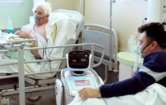 Robot và máy bay không người lái trong cuộc chiến với COVID-19