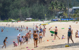 Nguy cơ bùng dịch từ Phuket - đảo du lịch lớn nhất Thái Lan