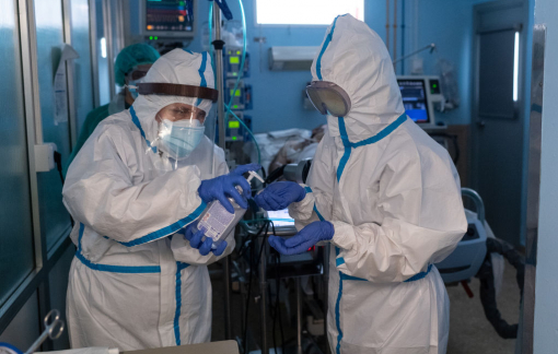 Mỹ đứng đầu thế giới có số người tử vong do COVID-19, Tổng thống Donald Trump tuyên bố thảm họa