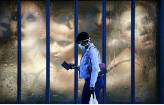 Pháp triệu tập đại sứ Trung Quốc sau bình luận về ứng phó COVID-19