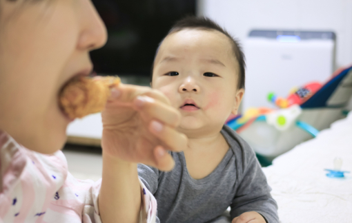 Nghĩ thương đàn bà phải... ăn nhiều