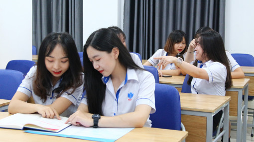 Trường đại học “thắt lưng buộc bụng” chi hàng chục tỷ đồng giúp đỡ người học