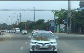 Phó giám đốc bệnh viện tổ chức rước dâu cho con giữa mùa dịch chỉ bị khiển trách