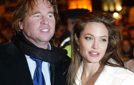 Val Kilmer đánh mất Angelina Jolie vào tay Brad Pitt