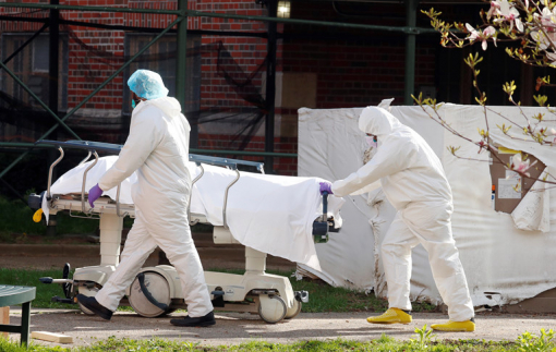 COVID-19 ngày 26/4 phá mốc 200.000 người tử vong