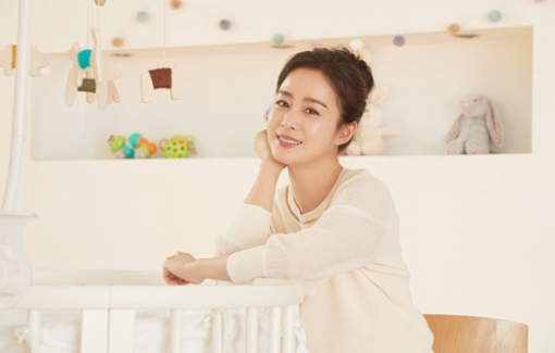 Kim Tae Hee: “Bi Rain không thể xem phim tôi đóng vì quá buồn”