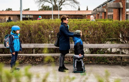 Vì sao phụ huynh Đan Mạch từ chối cho con đến trường lúc này?