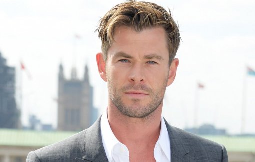 Thần “Thor” Chris Hemsworth: “Làm bố quá khó”