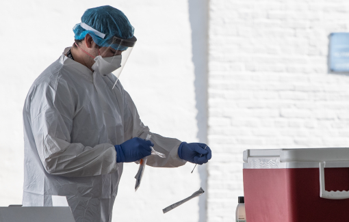 Tổng thống Brazil: "Phải nới lỏng biện pháp kiểm dịch hoặc nền kinh tế sụp đổ"