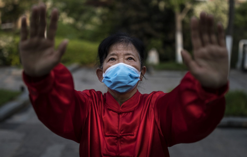 Trung Quốc chưa yên vì COVID-19 tái phát nhiều nơi trong nước