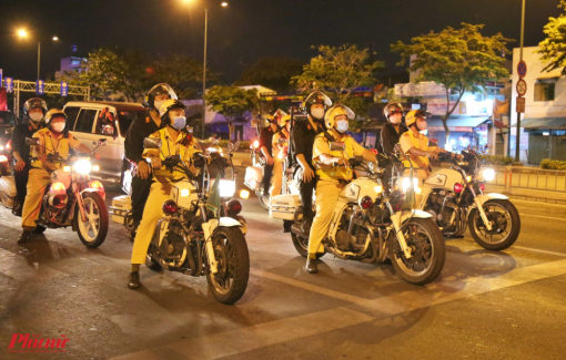 TPHCM ra quân tổng kiểm soát, dừng tất cả phương tiện không cần lỗi ban đầu