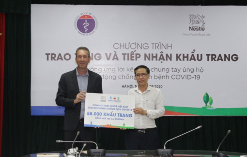 Nestlé Việt Nam ủng hộ Bộ Y tế 88.000 khẩu trang cho hoạt động chống dịch bệnh COVID-19