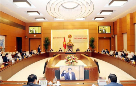 Ủy ban Thường vụ Quốc hội ban hành các Nghị quyết phê chuẩn nhân sự