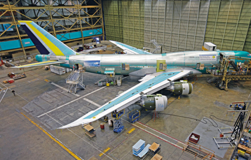 Boeing cắt giảm 12.000 nhân sự, nối lại sản xuất máy bay phản lực