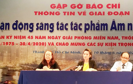“Chúng ta viết điều khán giả muốn hay điều ban giám khảo cần?”