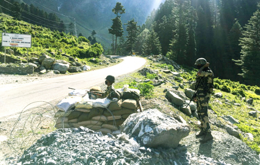 Nhiều binh sĩ Ấn Độ chết vì thời tiết khắc nghiệt ở Himalaya