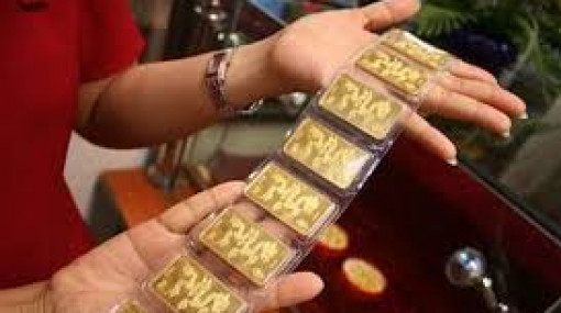 Vượt mức 49,3 triệu đồng/lượng, giá vàng trong nước vẫn thua thế giới
