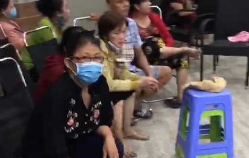 Phá sòng bạc trực tuyến “khủng” trong khu dân cư Bến Lức