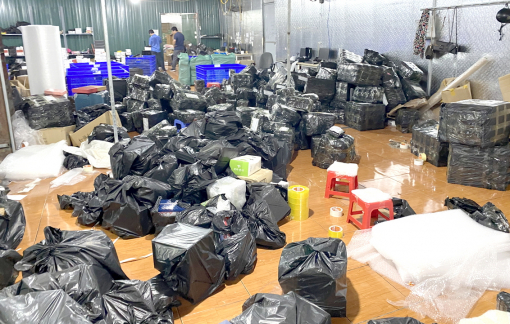 Hàng lậu đang được phân phối khắp nước qua Facebook