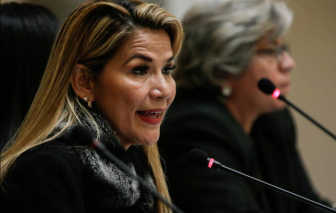 Tổng thống và 7 bộ trưởng của Bolivia dương tính với COVID-19