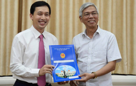 Ông Vũ Anh Khoa trở thành Chủ tịch UBND quận trẻ nhất TPHCM
