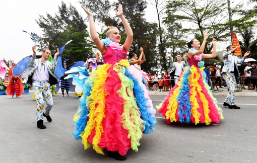 Những buổi lễ “vô tính”