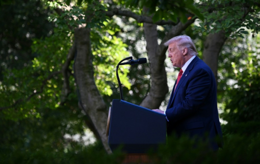 Tổng thống Mỹ bãi bỏ ưu đãi thương mại với Hồng Kông