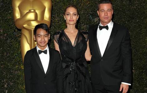 Brad Pitt và con trai cả tiếp tục căng thẳng