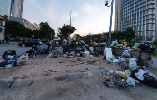 Phó bí thư Thành ủy Hà Nội xin lỗi người dân sống gần bãi rác Nam Sơn