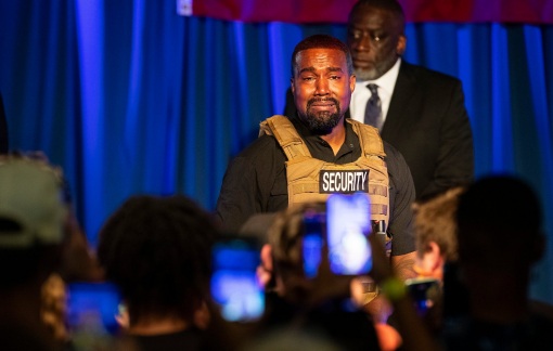 Kanye West cân nhắc hoãn tranh cử, đang cố gắng ly dị vợ