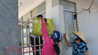 Clip: Bệnh viện C Đà Nẵng cung cấp cho người bệnh ăn ngày 3 bữa trong suốt thời gian phong tỏa