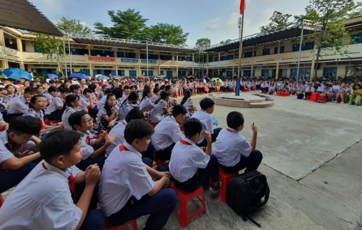 Thầy giáo khuyên học sinh đừng quá quan trọng ở vạch xuất phát