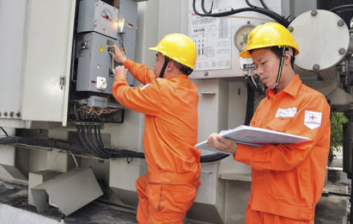 Chỉ số tiêu dùng tháng 7 tăng theo giá xăng, điện