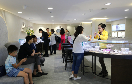 Vàng trong nước "bỏ xa" vàng thế giới đến 2,8 triệu đồng/lượng