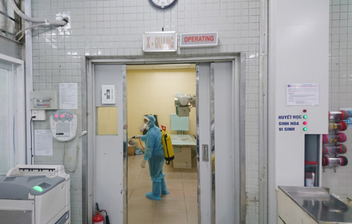 350 nhân viên y tế tại Bệnh viện Chợ Rẫy tiếp xúc bệnh nhân 449, 450 đã âm tính với SARS-CoV-2