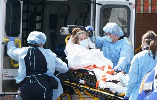 Facebook xóa bài đăng sai lệch về COVID-19 của Tổng thống Trump, châu Âu thắt chặt kiểm soát