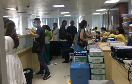 Giá vàng SJC lại vượt 62 triệu đồng/lượng