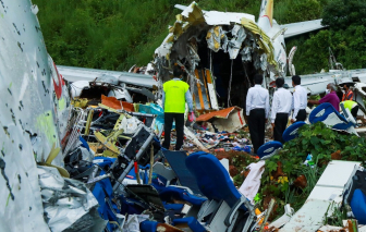 Vụ rơi máy bay kinh hoàng ở Ấn Độ: Lời của những người thoát cửa tử