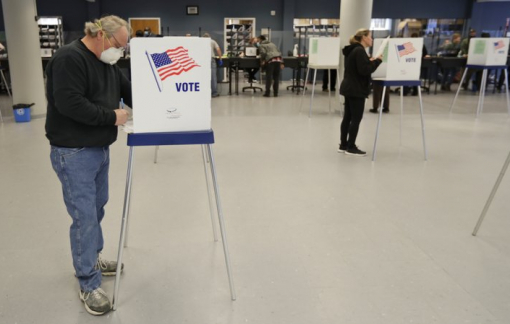 Tình báo Mỹ: Nga, Trung Quốc can thiệp vào bầu cử tổng thống Mỹ